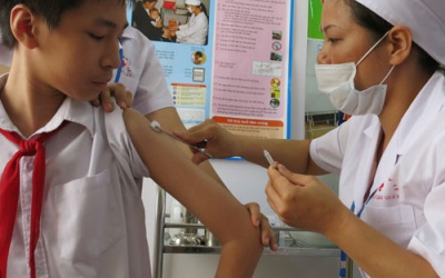  5 học sinh ngất xỉu sau khi tiêm vaccine